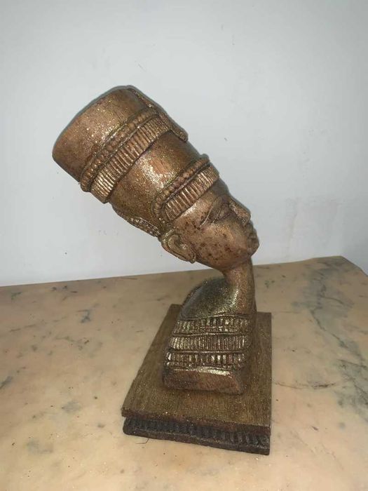 Statuie egipt din lemn