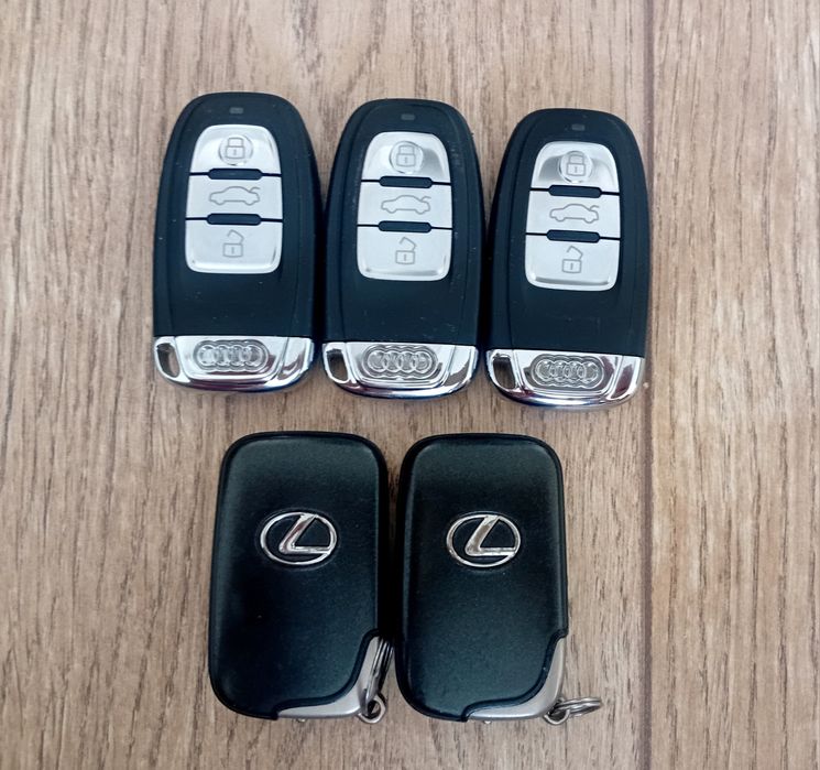 Смарт ключ Audi Lexus