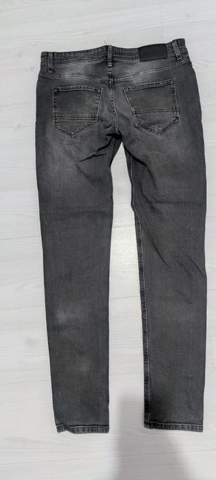 Blugi Colin's Slim Fit