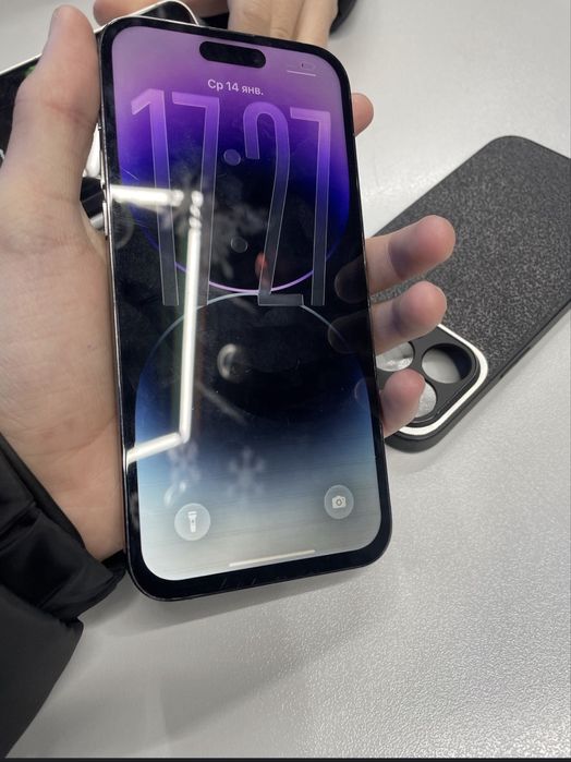 Продам Iphone 14 про макс