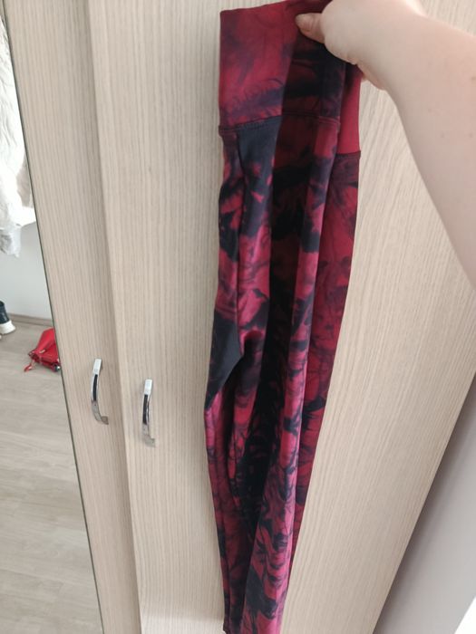 Sunt niste colanți foarte frumoși