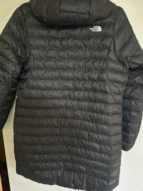 Vand Geaca noua marimea XL  Femei The North Face W Huila Synth Parka