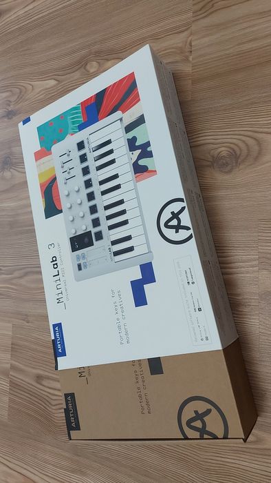 Arturia MiniLab3 controller MIDI USB-C