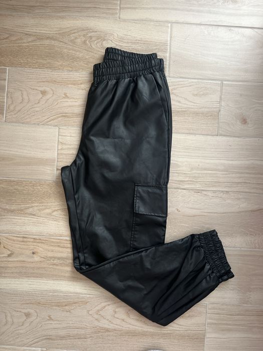Pantaloni piele ecologica, marimea M