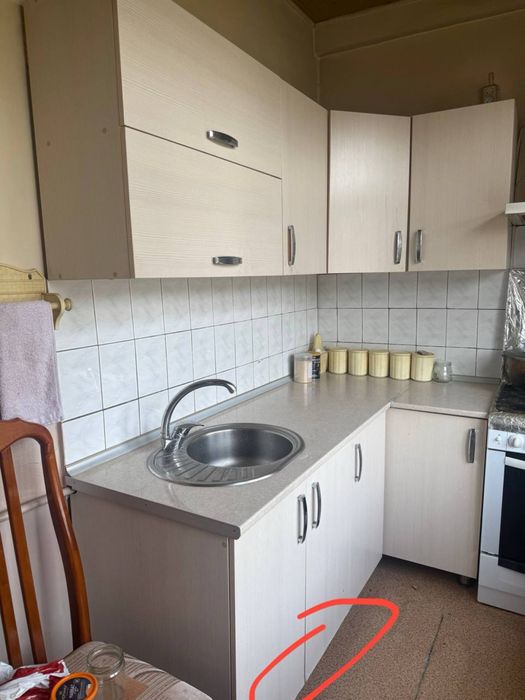 Продается кухонный гарнитур в хорошем состоянии