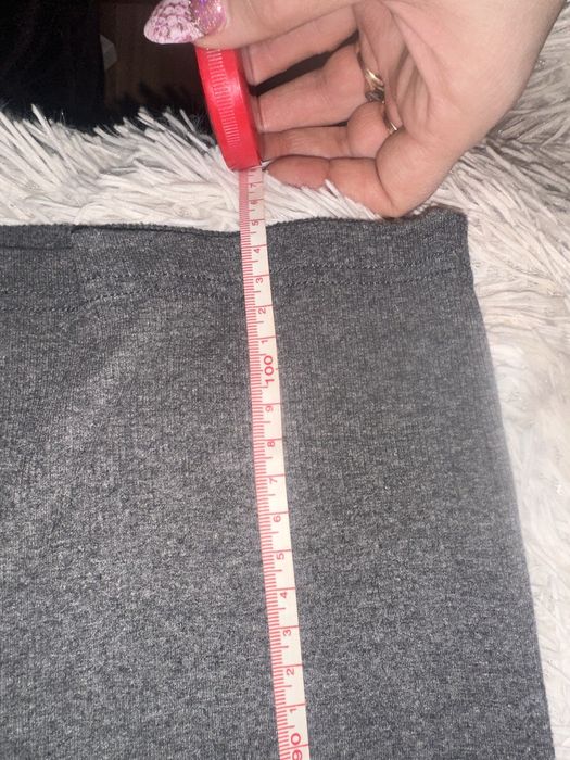 Серое платье ,плотный трикотаж в рубчик