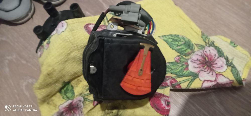 Трамблер 6+2 4afe toyota