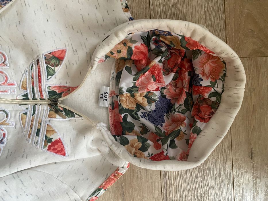 Анцунг Адидас - момиче 116 см