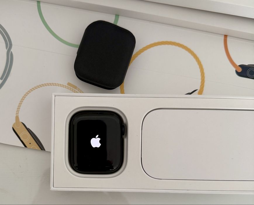 Apple Watch Series 8 – 45 mm – Midnight – stare impecabilă