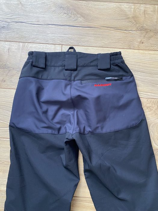 MAMMUT -pantaloni soft tech, stare foarte buna, barbati , marimea 46