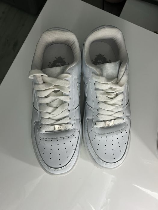 Чисто нови Nike air force