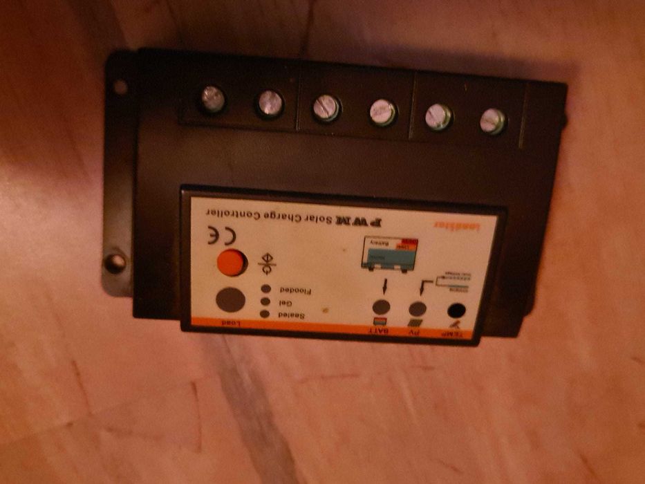 Combinator baterii Victron Energy Cyrix-ct 12/24V 120A  controler pvm