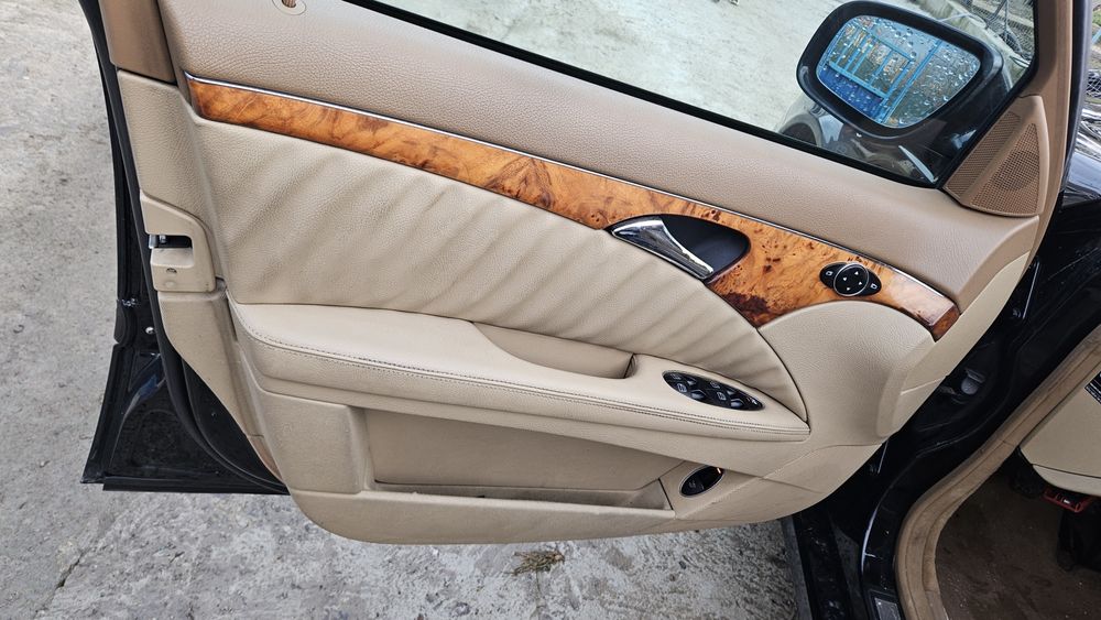 Eclass w211  avariat