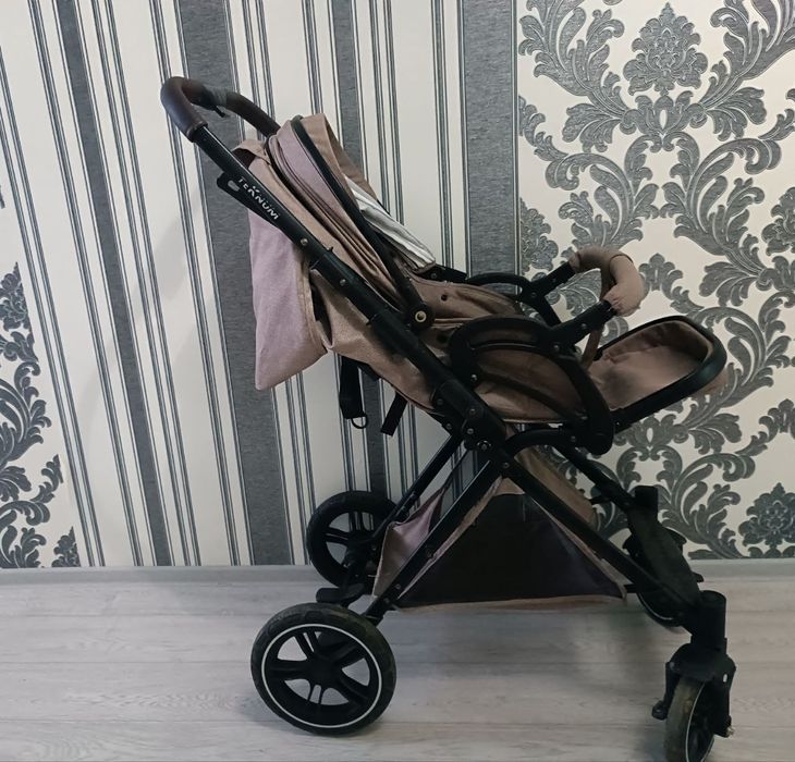 Продам коляску в хорошем состоянии