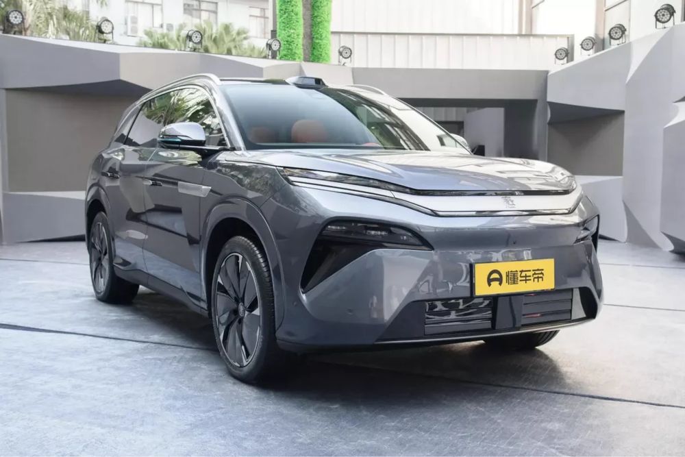 BYD Tang 2025 — 2