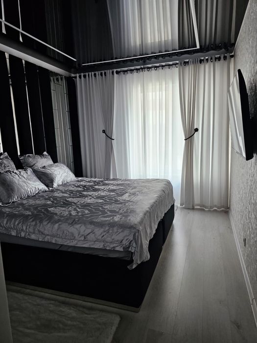 Vand apartament cu 2 camere