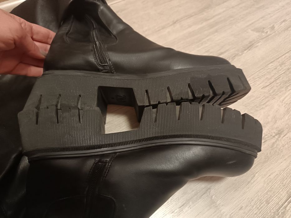 Дамски кожени ботуши (чизми) 38 размер ZARA