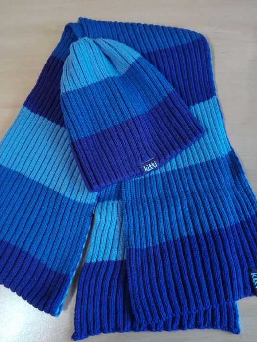 Детски сет шапка и шал