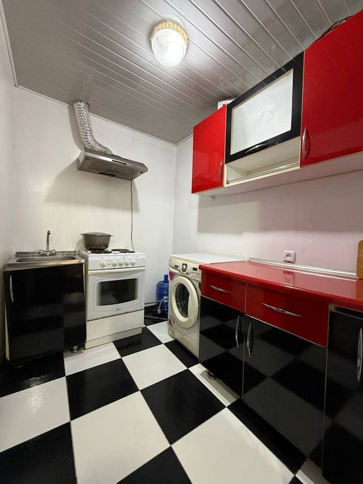 Юнусабад 19 квартал 1/1/9 27м2 бывшее общежитие 257 школа