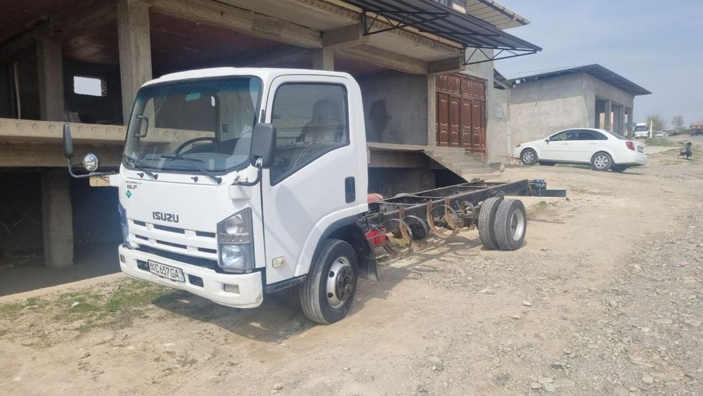 Сотилади сирочни 2010.йил..    15.000$