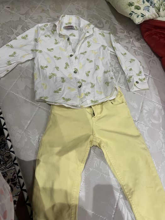 Продаются детские костюмы на мальчика