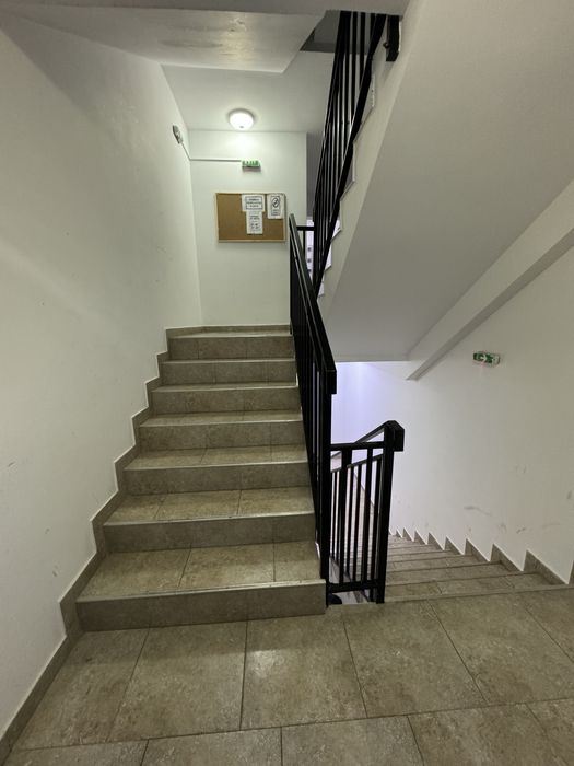 Curatenie Scari de Bloc