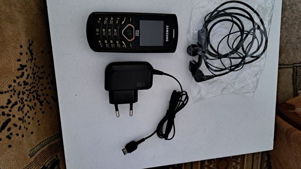 Сотовые телефоны