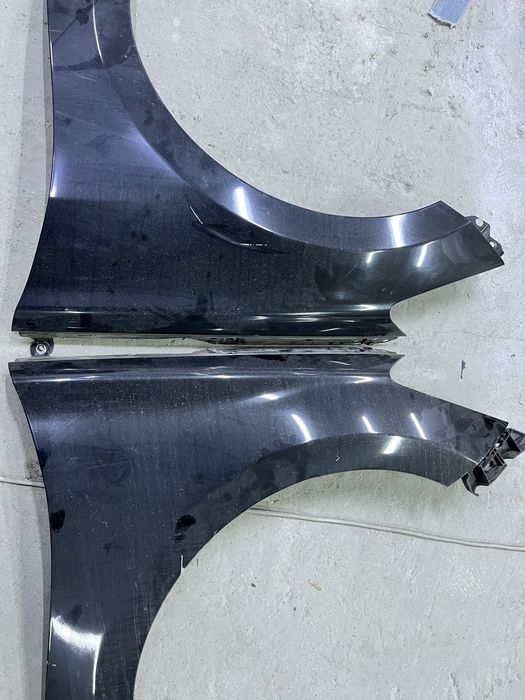 Продам крыло на Грандеур