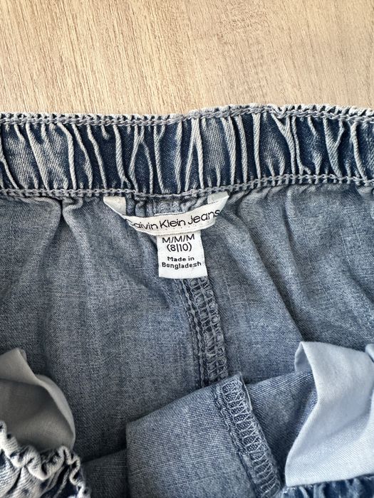 Новые детские джинсы