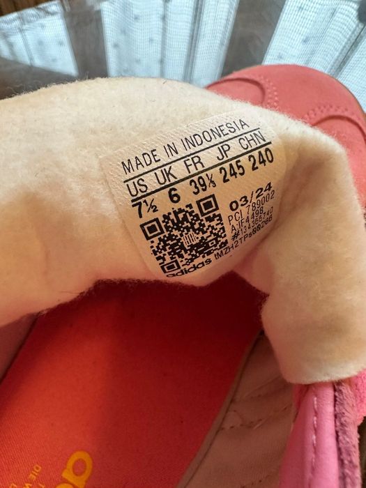 adidas
Gazelle Bold sneakers Pink