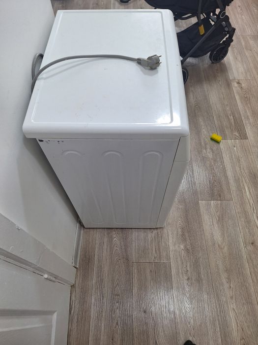 Продам стиралку 6кг