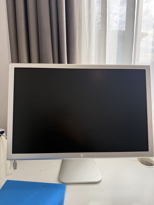 Macpro A1186 mac pro + monitor 23 inchi
