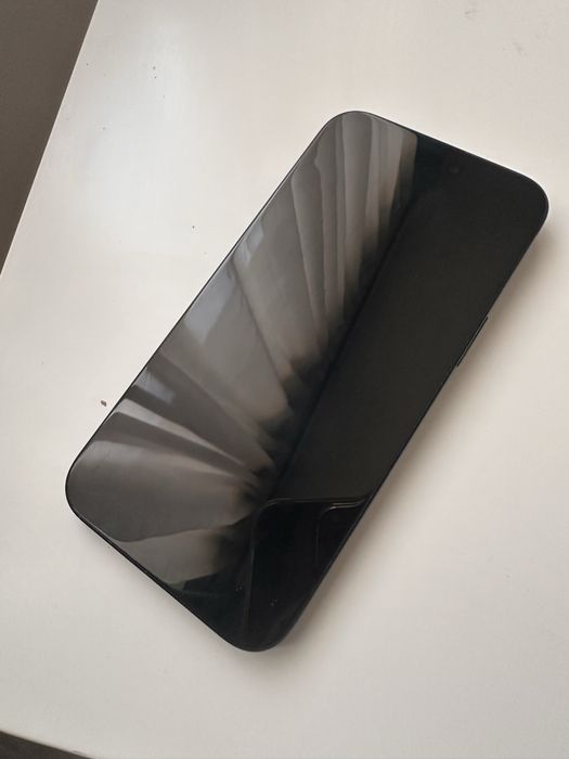 Продавам Iphone 16 Plus 128GB
