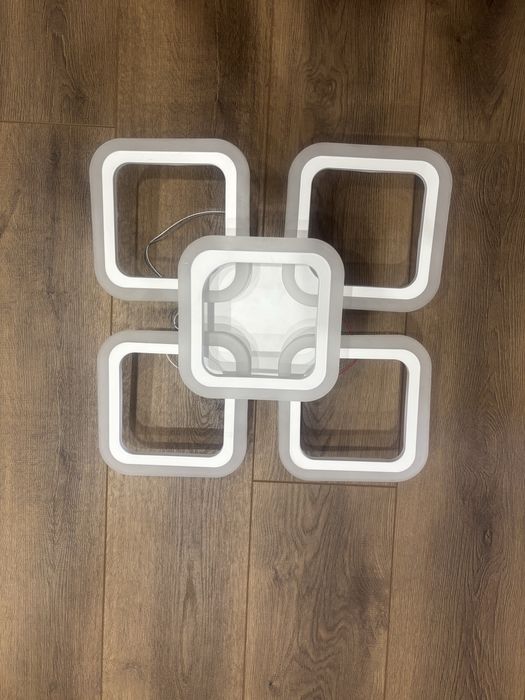 Люстра потолочная