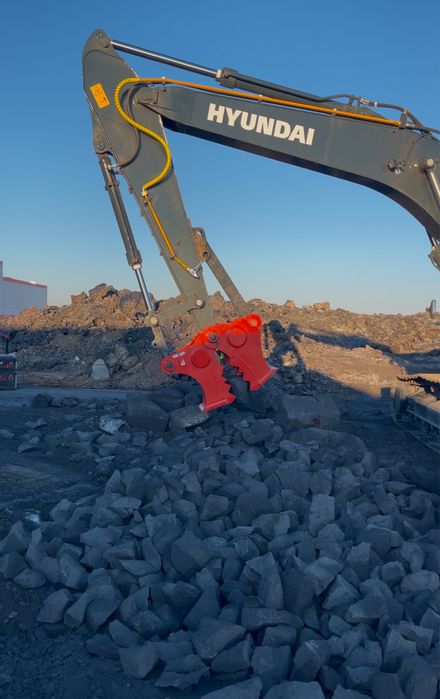 Разработка котлована, выемка грунта