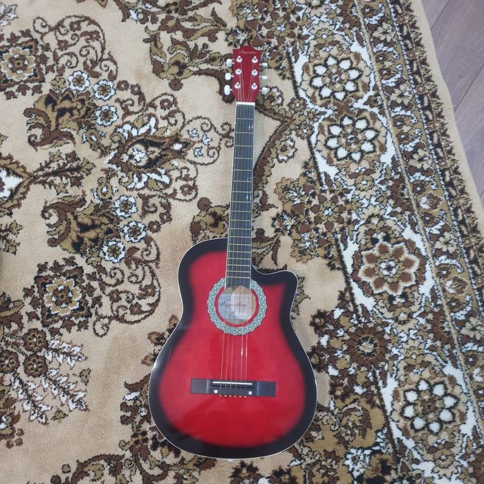 гитара акустическая