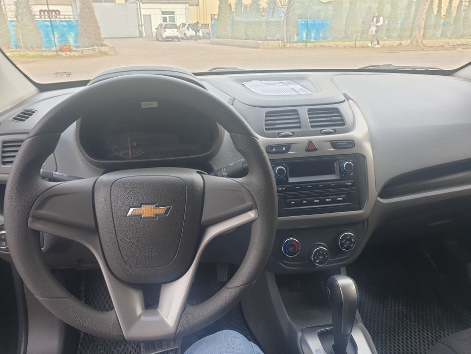 Kraskasi toza 4 ta baloni yengi