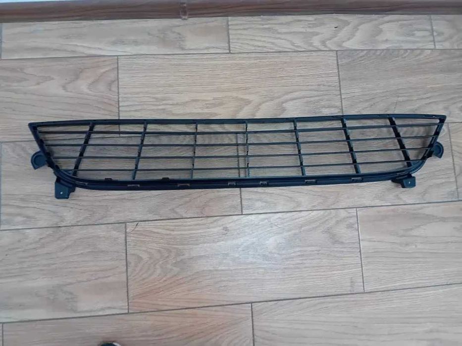 Grila dacia dokker noua