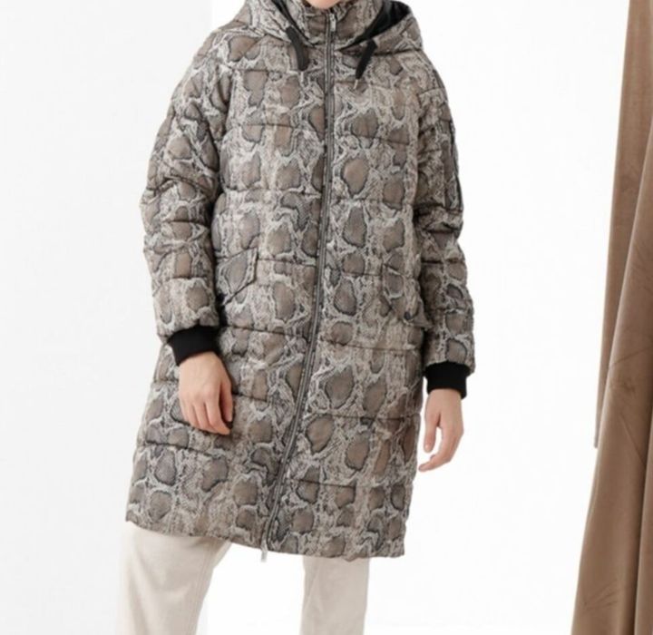 Пальто болоньевое бренда VERO MODA.
