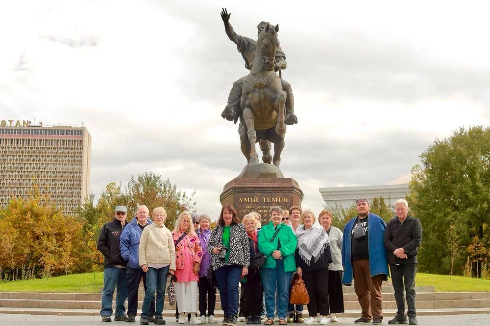 Tashkent highlights tour with local guide
