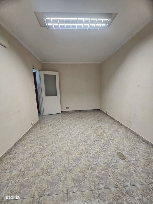 Inchiriez garsonieră potrivita ptr activitate birou, salon, cabinet