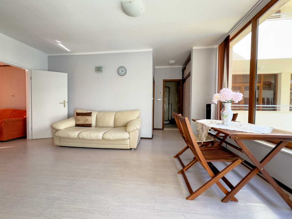 Продава се Тристаен апартамент в к.к. Слънчев бряг - 91 кв.м за 913 €/кв.м - Снимка #2