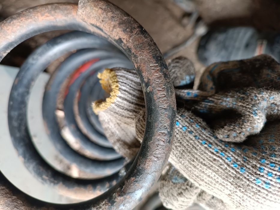 Продам пружины на Мерседес