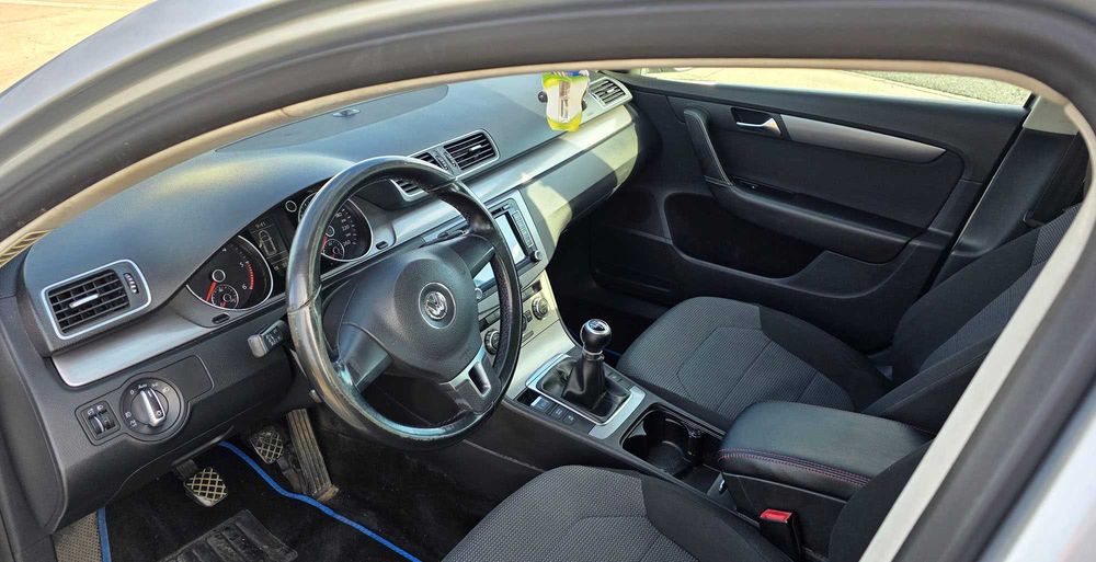 VOLKSWAGEN Passat 2012 — imagine 5