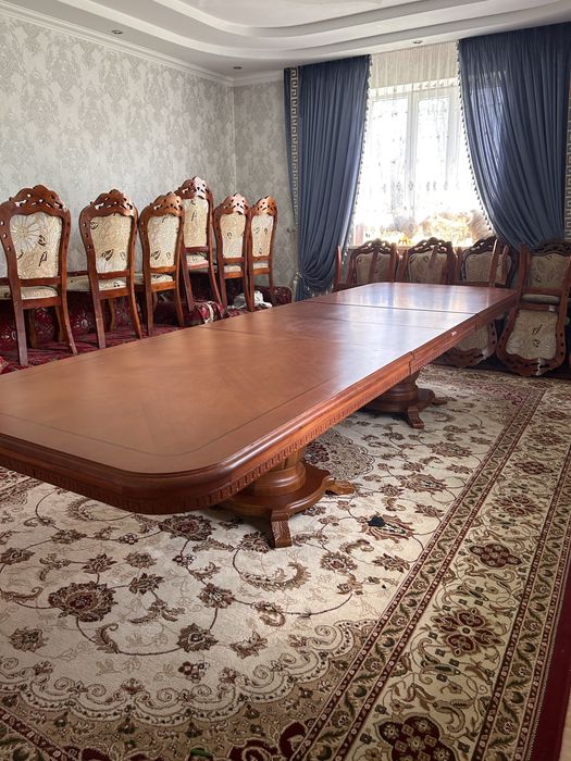 Стол и стулья в комплекте Малайзия