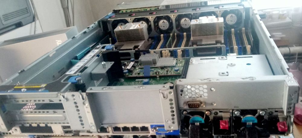 Сървър HPE DL380 Gen9 8SFF 2*Xeon Е5-2660v4 12C 2.2-2.9GHz 64GB P440AR