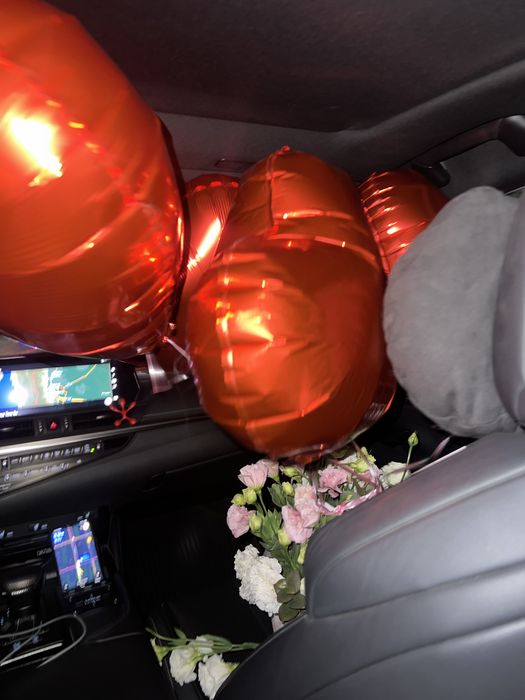 Цветы с шарами за 12к