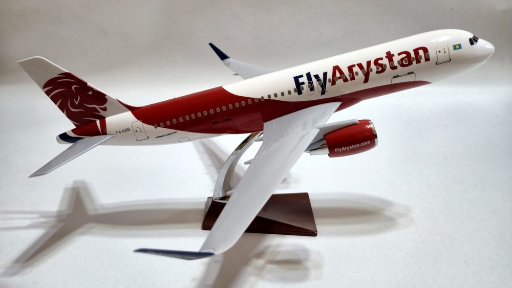 Модель самолета  FlyArystan 47 см