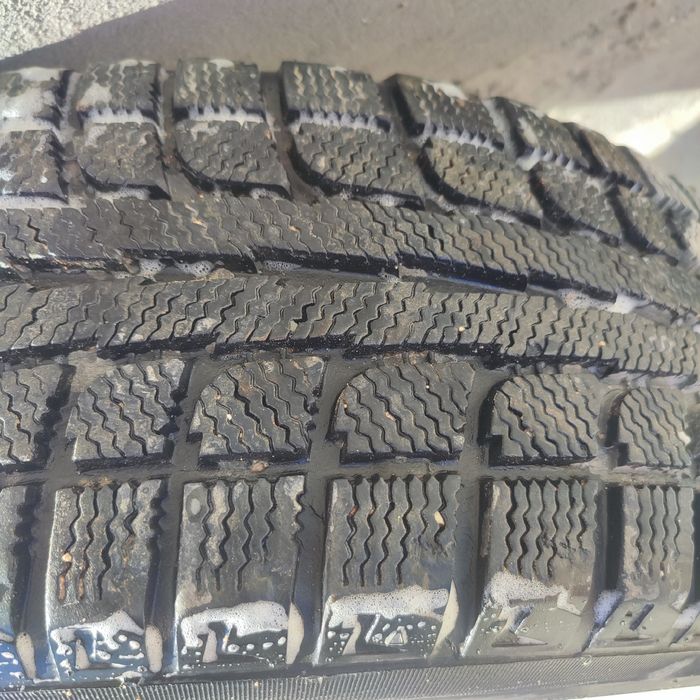 Авто шина зимние