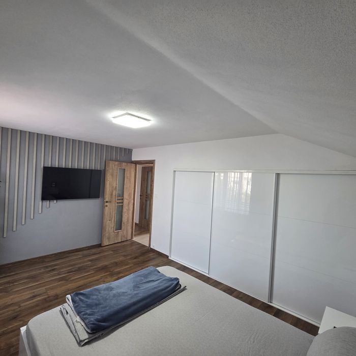 Casă P+M de vânzare – construcție  AMVIC, complet utilată, teren 590 mp
